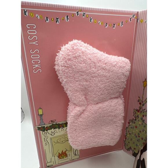 THE VINTAGE COSMETIC COMPANY Tale of a Cosy Christmas Sleep Mask and Socks BNIB - Picture 5 of 7